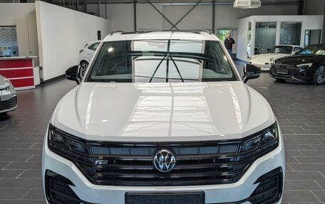 Volkswagen Touareg III, 2021 год, 7 900 000 рублей, 3 фотография