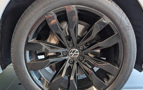 Volkswagen Touareg III, 2021 год, 7 900 000 рублей, 12 фотография