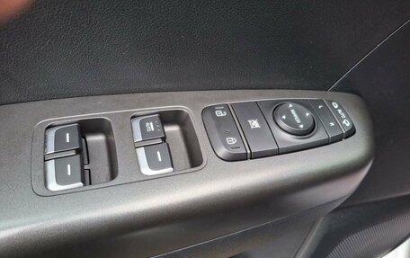 KIA Sportage IV рестайлинг, 2018 год, 2 139 000 рублей, 17 фотография