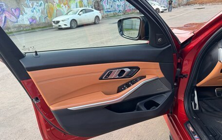 BMW 3 серия, 2019 год, 5 650 000 рублей, 14 фотография