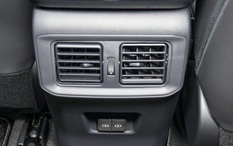 Toyota RAV4, 2025 год, 4 399 000 рублей, 19 фотография