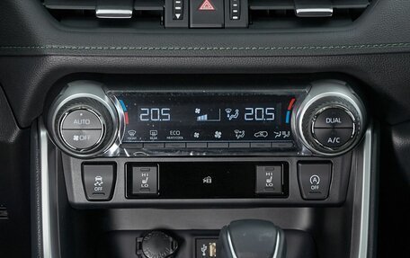 Toyota RAV4, 2025 год, 4 399 000 рублей, 24 фотография