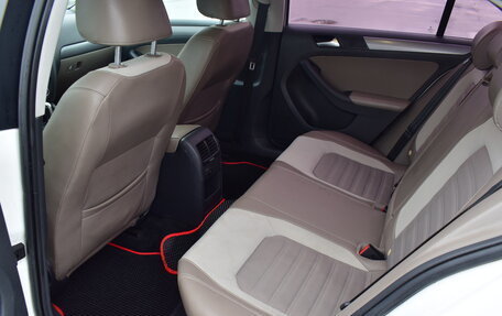 Volkswagen Jetta VI, 2012 год, 837 000 рублей, 16 фотография