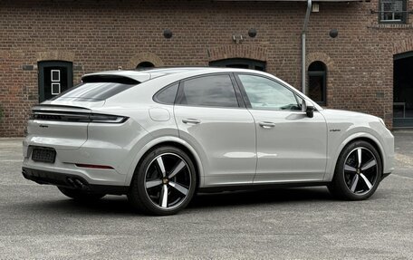 Porsche Cayenne III, 2024 год, 17 230 000 рублей, 11 фотография