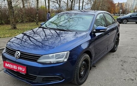 Volkswagen Jetta VI, 2014 год, 1 200 000 рублей, 2 фотография