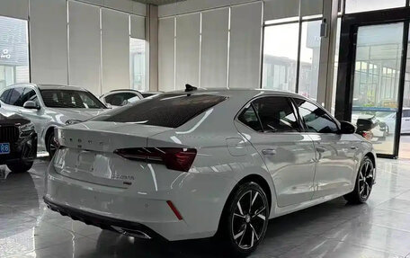 Skoda Octavia IV, 2022 год, 2 200 100 рублей, 5 фотография