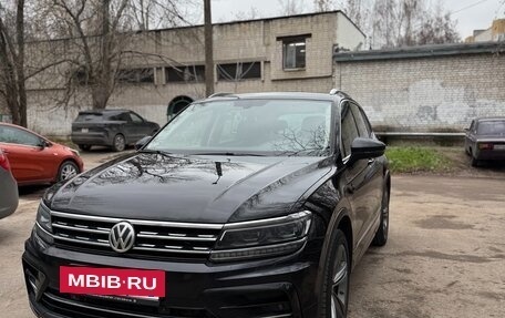 Volkswagen Tiguan II, 2017 год, 3 500 000 рублей, 4 фотография