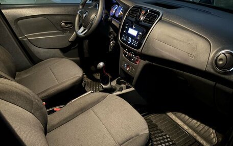 Renault Sandero II рестайлинг, 2018 год, 758 000 рублей, 18 фотография