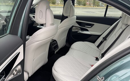 Mercedes-Benz E-Класс, 2024 год, 8 900 000 рублей, 13 фотография