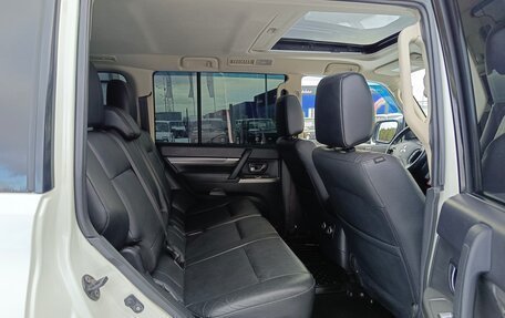 Mitsubishi Pajero IV, 2014 год, 2 249 995 рублей, 18 фотография