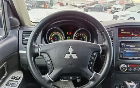 Mitsubishi Pajero IV, 2014 год, 2 249 995 рублей, 20 фотография
