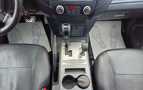 Mitsubishi Pajero IV, 2014 год, 2 249 995 рублей, 26 фотография