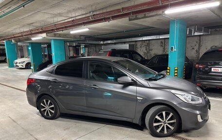 Hyundai Solaris II рестайлинг, 2014 год, 850 000 рублей, 3 фотография