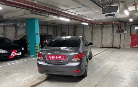 Hyundai Solaris II рестайлинг, 2014 год, 850 000 рублей, 4 фотография