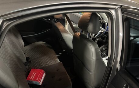 Hyundai Solaris II рестайлинг, 2014 год, 850 000 рублей, 7 фотография