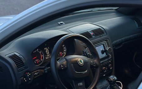 Skoda Octavia RS, 2011 год, 1 300 000 рублей, 12 фотография