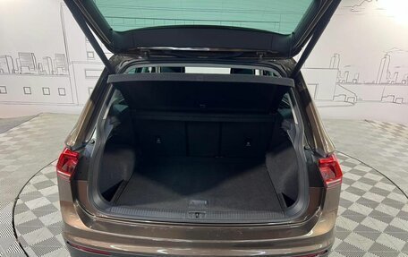 Volkswagen Tiguan II, 2019 год, 2 730 000 рублей, 8 фотография