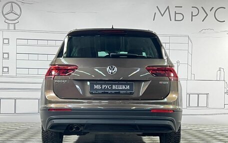 Volkswagen Tiguan II, 2019 год, 2 730 000 рублей, 7 фотография