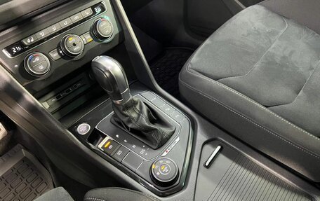 Volkswagen Tiguan II, 2019 год, 2 730 000 рублей, 27 фотография