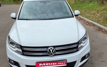 Volkswagen Tiguan I, 2016 год, 1 690 000 рублей, 2 фотография