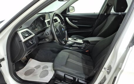 BMW 3 серия, 2015 год, 1 850 000 рублей, 10 фотография