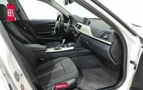 BMW 3 серия, 2015 год, 1 850 000 рублей, 14 фотография