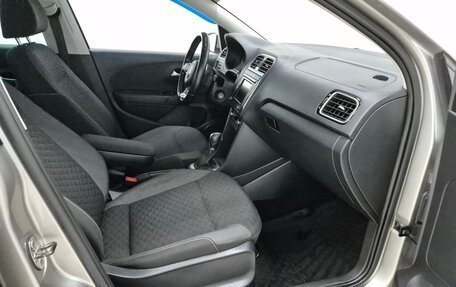 Volkswagen Polo VI (EU Market), 2019 год, 1 350 000 рублей, 13 фотография