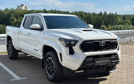 Toyota Tacoma, 2024 год, 8 299 000 рублей, 2 фотография