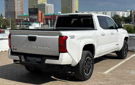 Toyota Tacoma, 2024 год, 8 299 000 рублей, 4 фотография