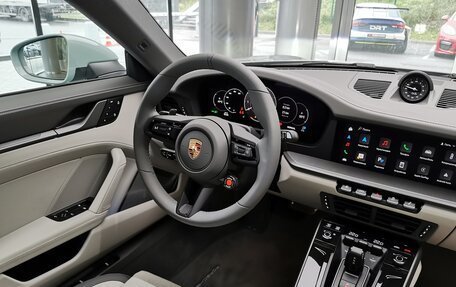 Porsche 911, 2025 год, 23 730 000 рублей, 18 фотография