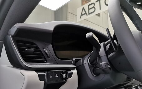 Porsche 911, 2025 год, 23 730 000 рублей, 33 фотография