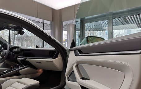 Porsche 911, 2025 год, 23 730 000 рублей, 34 фотография