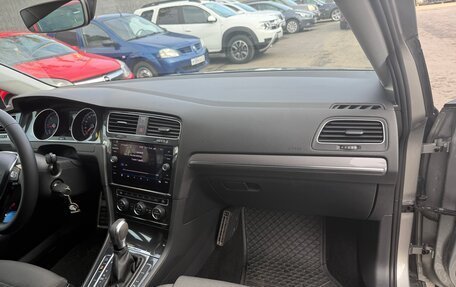 Volkswagen Golf VII, 2020 год, 2 450 000 рублей, 10 фотография