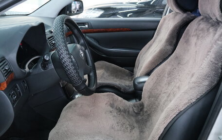 Toyota Avensis III рестайлинг, 2003 год, 569 000 рублей, 8 фотография