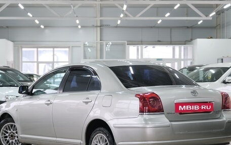 Toyota Avensis III рестайлинг, 2003 год, 569 000 рублей, 5 фотография