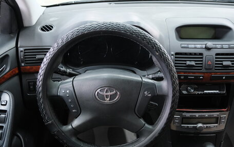 Toyota Avensis III рестайлинг, 2003 год, 569 000 рублей, 14 фотография