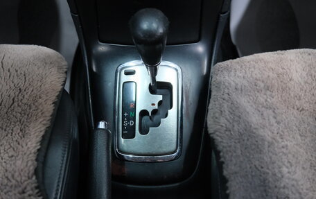 Toyota Avensis III рестайлинг, 2003 год, 569 000 рублей, 20 фотография