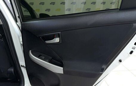 Toyota Prius, 2013 год, 1 083 000 рублей, 14 фотография