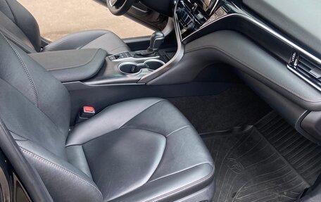 Toyota Camry, 2023 год, 3 500 000 рублей, 9 фотография