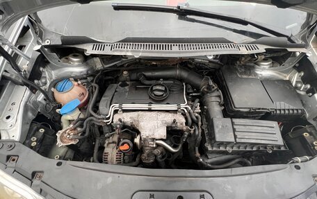 Volkswagen Touran III, 2004 год, 480 000 рублей, 9 фотография