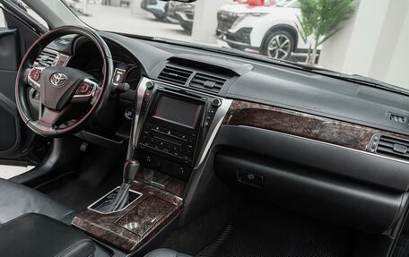 Toyota Camry, 2016 год, 1 649 000 рублей, 6 фотография