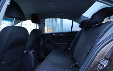 Volkswagen Jetta VI, 2012 год, 990 000 рублей, 12 фотография