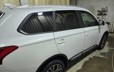 Mitsubishi Outlander III рестайлинг 3, 2017 год, 1 950 000 рублей, 1 фотография