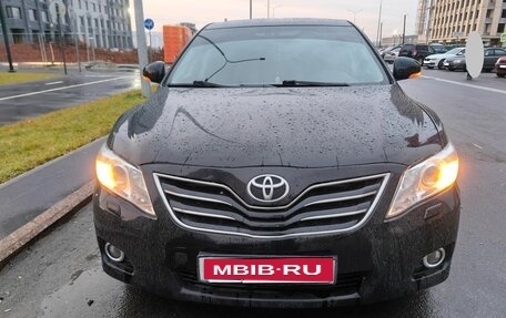 Toyota Camry, 2011 год, 1 100 000 рублей, 1 фотография
