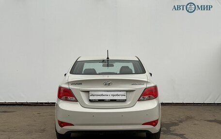 Hyundai Solaris II рестайлинг, 2015 год, 990 000 рублей, 6 фотография