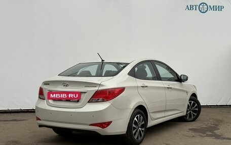 Hyundai Solaris II рестайлинг, 2015 год, 990 000 рублей, 5 фотография