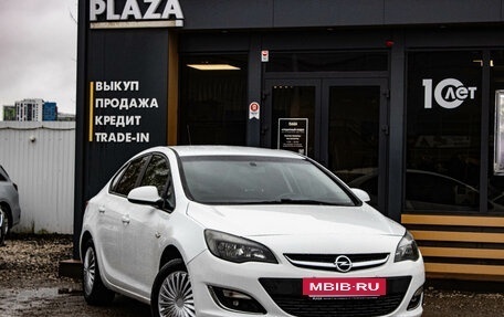 Opel Astra J, 2013 год, 779 000 рублей, 2 фотография