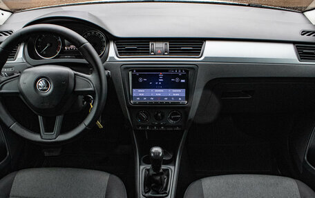 Skoda Rapid I, 2016 год, 999 000 рублей, 5 фотография