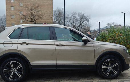 Volkswagen Tiguan II, 2017 год, 2 950 000 рублей, 5 фотография