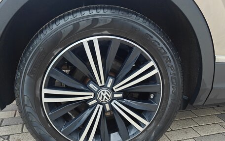 Volkswagen Tiguan II, 2017 год, 2 950 000 рублей, 11 фотография